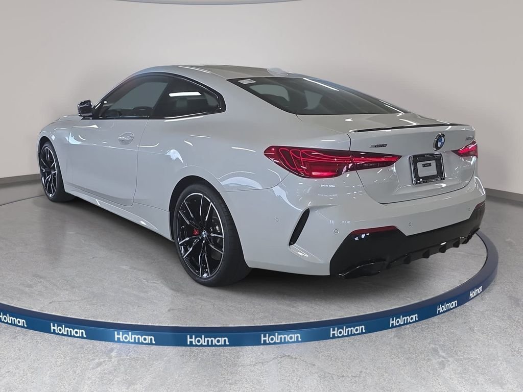 New 2027 Mineral White Metallic BMW M440i xDrive image 6