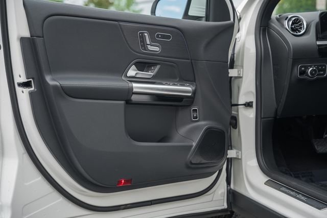 New 2026 Polar White Mercedes-Benz GLA 250 image 36