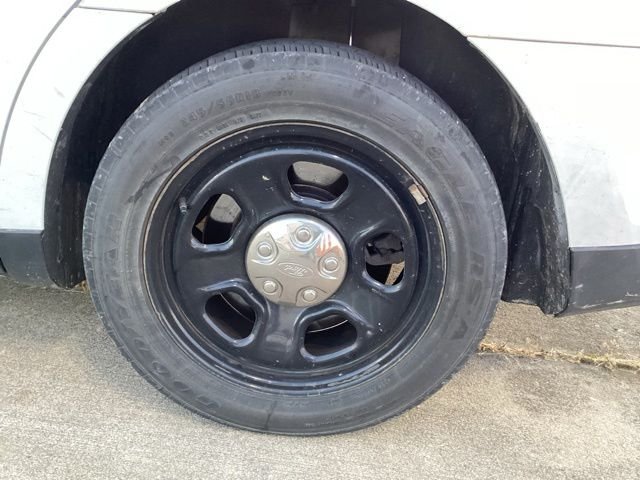 Used 2014 White Ford Base image 5