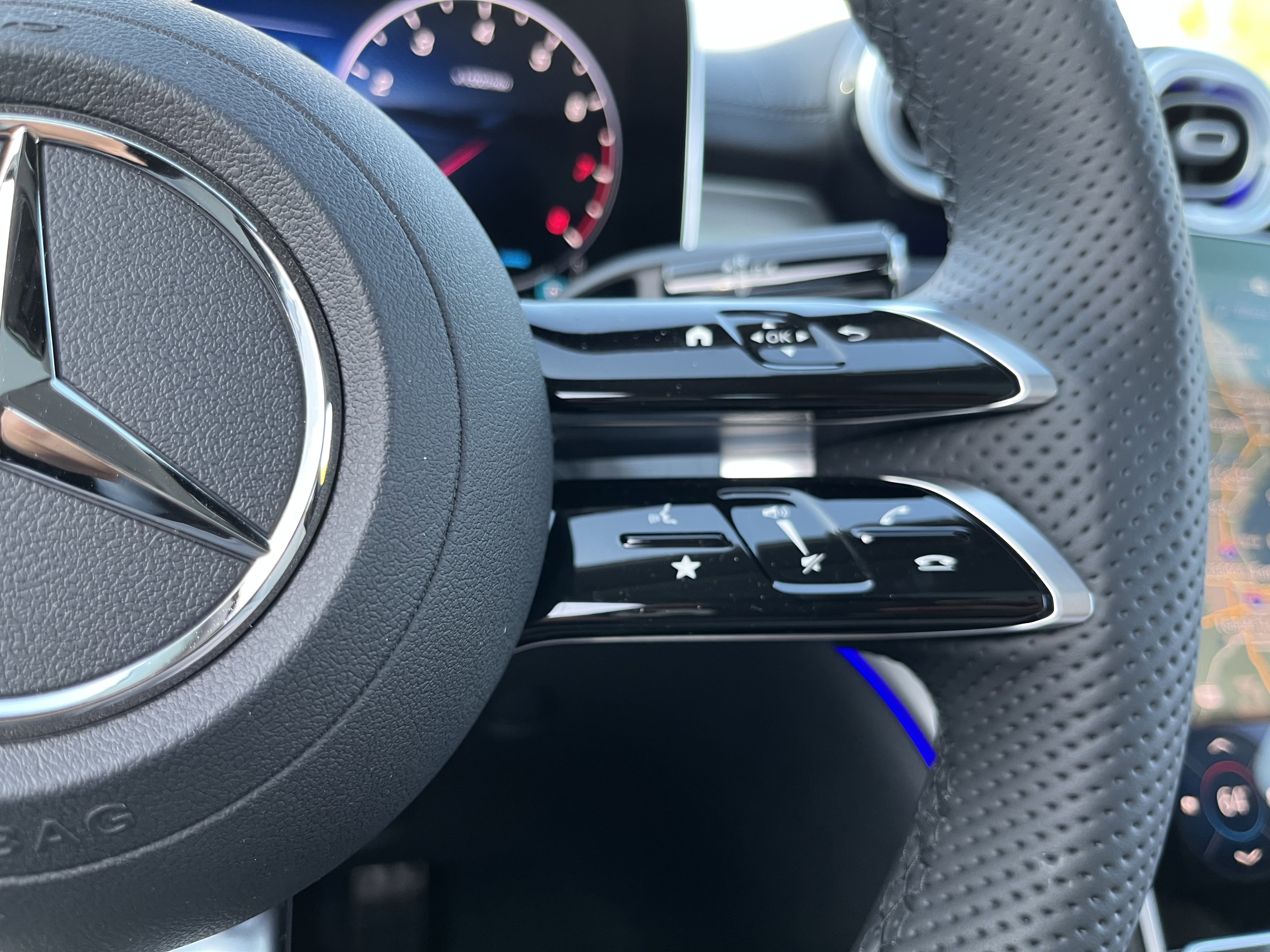 New 2026 Selenite Grey Metallic Mercedes-Benz C 300 image 26