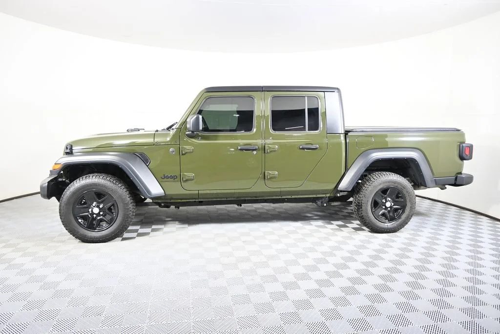 Used 2023 Jeep Gladiator Sport S with VIN 1C6HJTAG0PL524116 for sale in Forest Lake, Minnesota