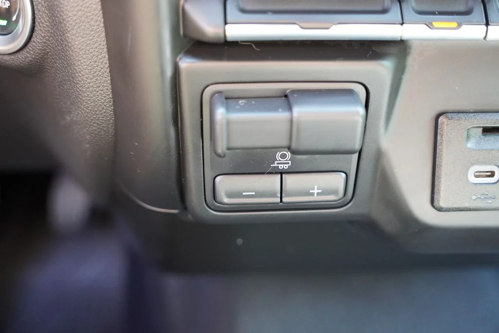 Used 2019 Silver Ice Metallic Chevrolet LT image 31