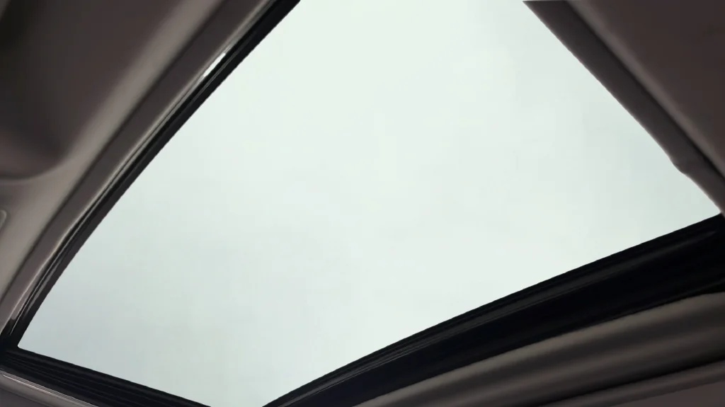 Used 2020 Green Toyota XLE image 35