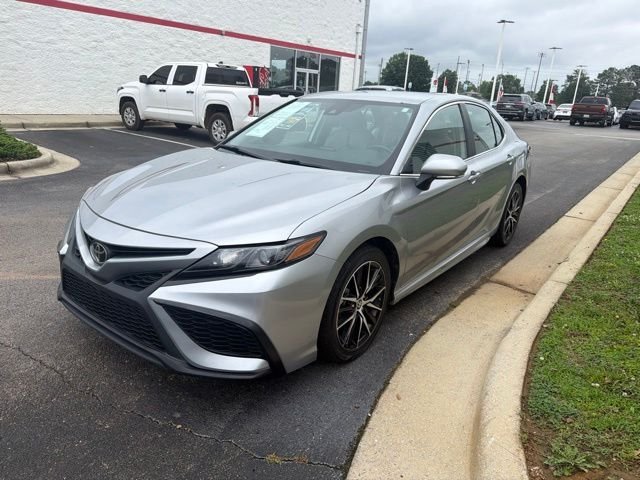 Used 2024 Silver Toyota SE image 3