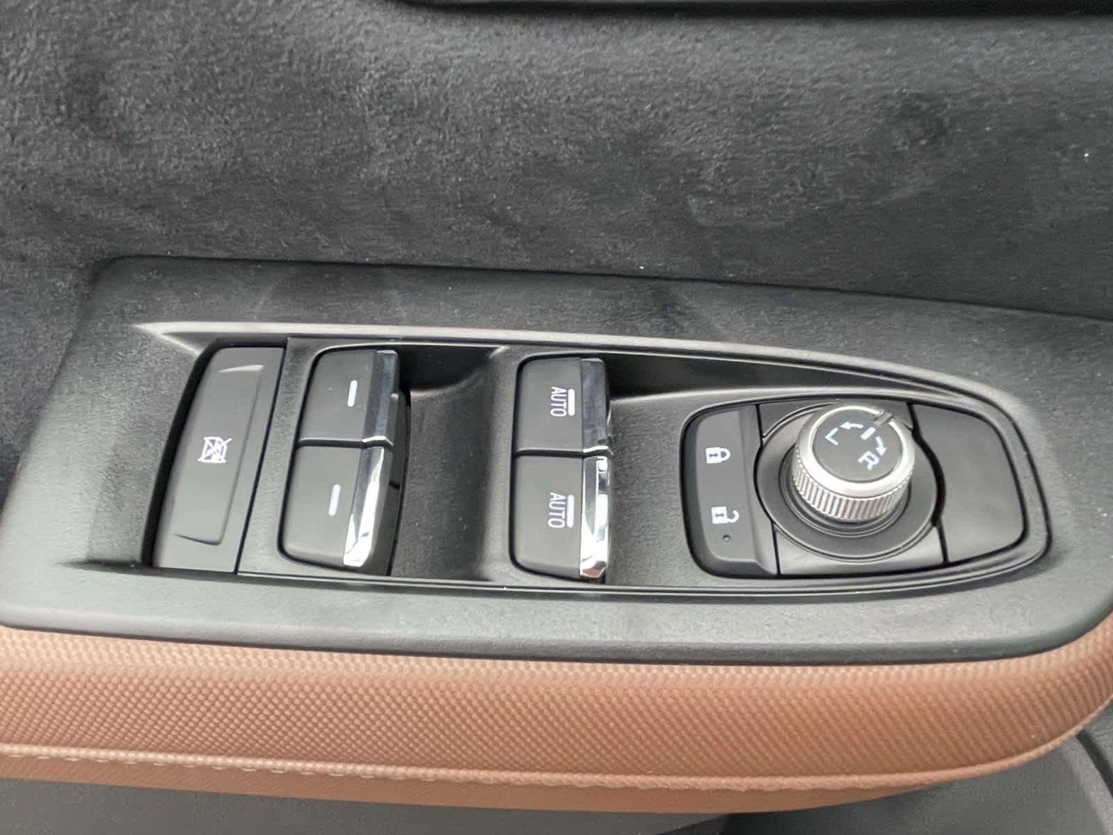 New 2026 River Rock Pearl Subaru Touring Hybrid image 31