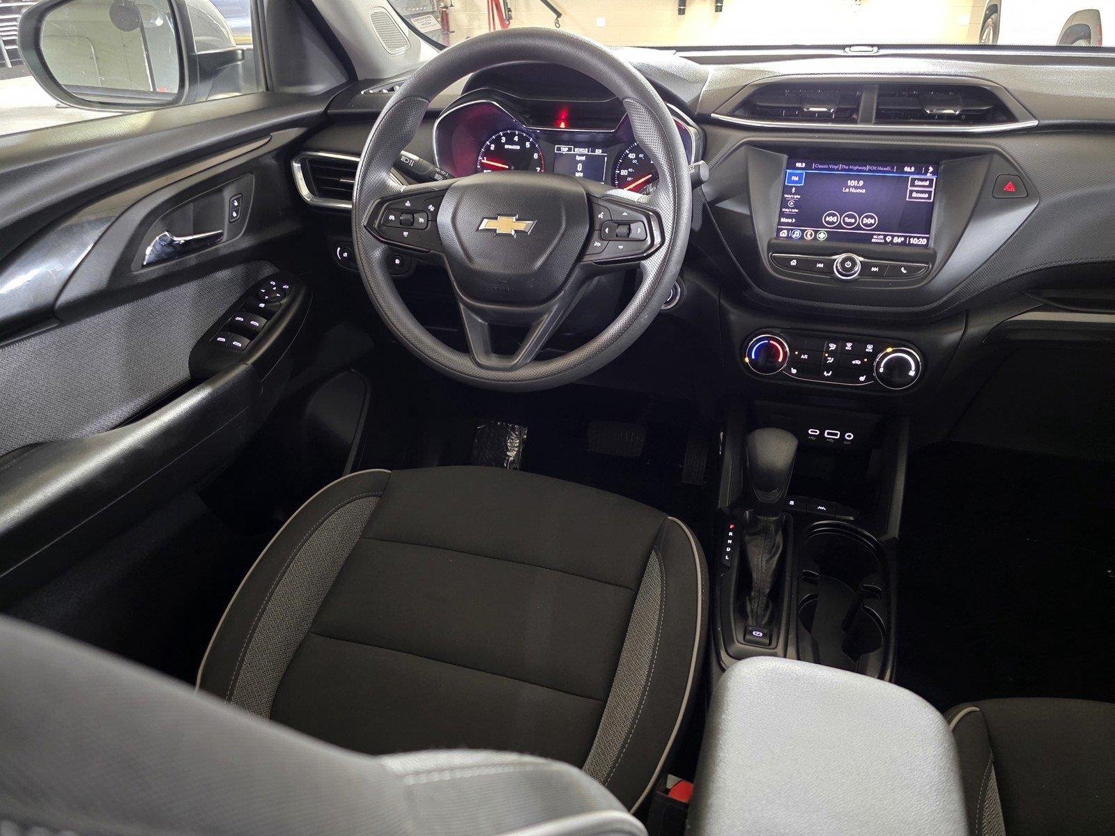 Used 2023 Sterling Gray Metallic Chevrolet LT image 19