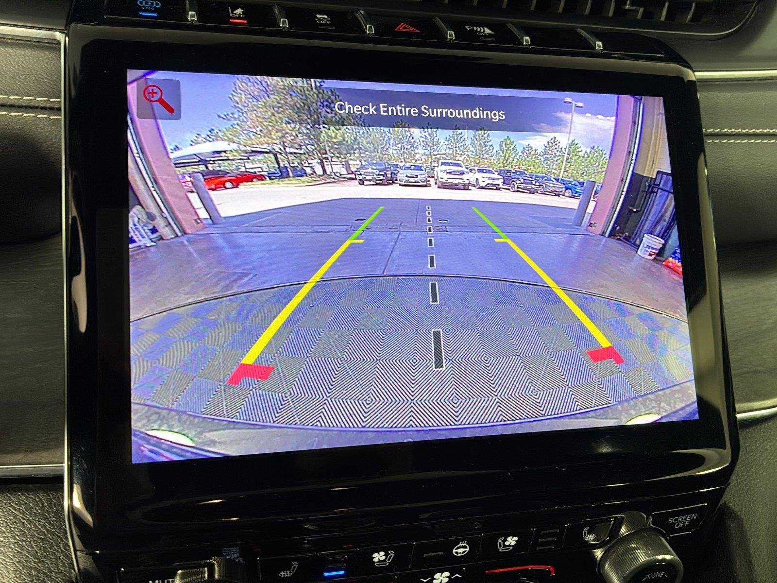 Used 2023 Baltic Gray Metallic Clearcoat Jeep Overland image 23