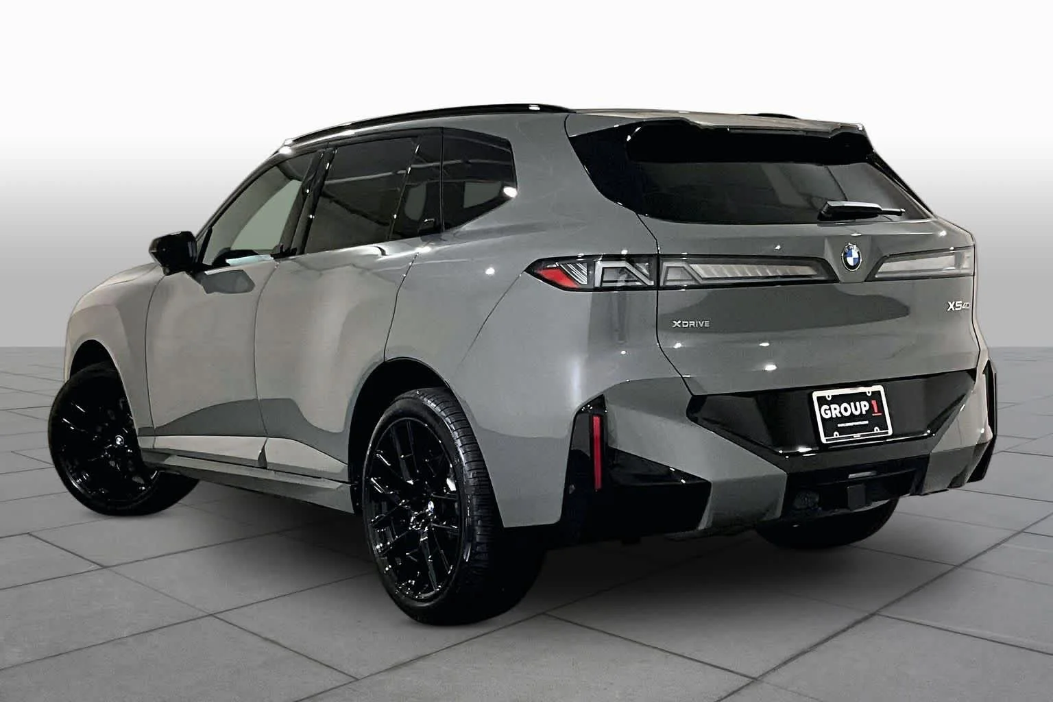 New 2027 Grey Pine Metallic BMW 40 xDrive image 3