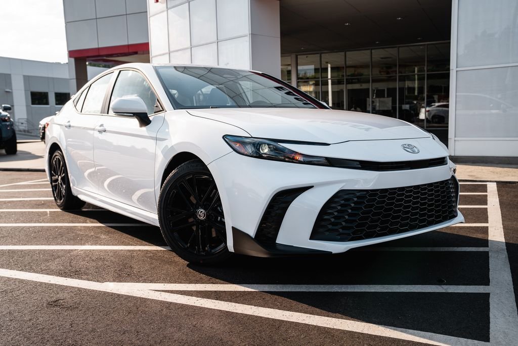 New 2026 Ice Cap Toyota SE image 1
