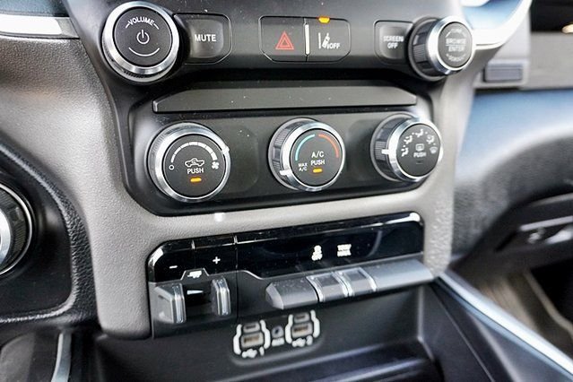 Used 2021 White Ram Big Horn/Lone Star image 26