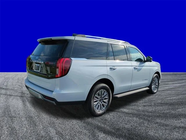 New 2026 Space Silver Metallic Ford Platinum® image 4