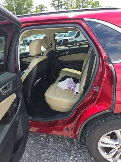 Used 2017 Ruby Red Metallic Tinted Clearcoat Ford SEL image 6