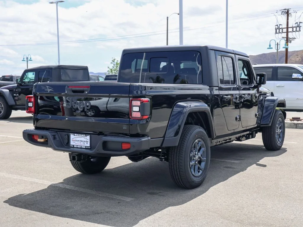 New 2026 Black Clear-Coat Exterior Paint Jeep 85th Anniversary Edition image 4