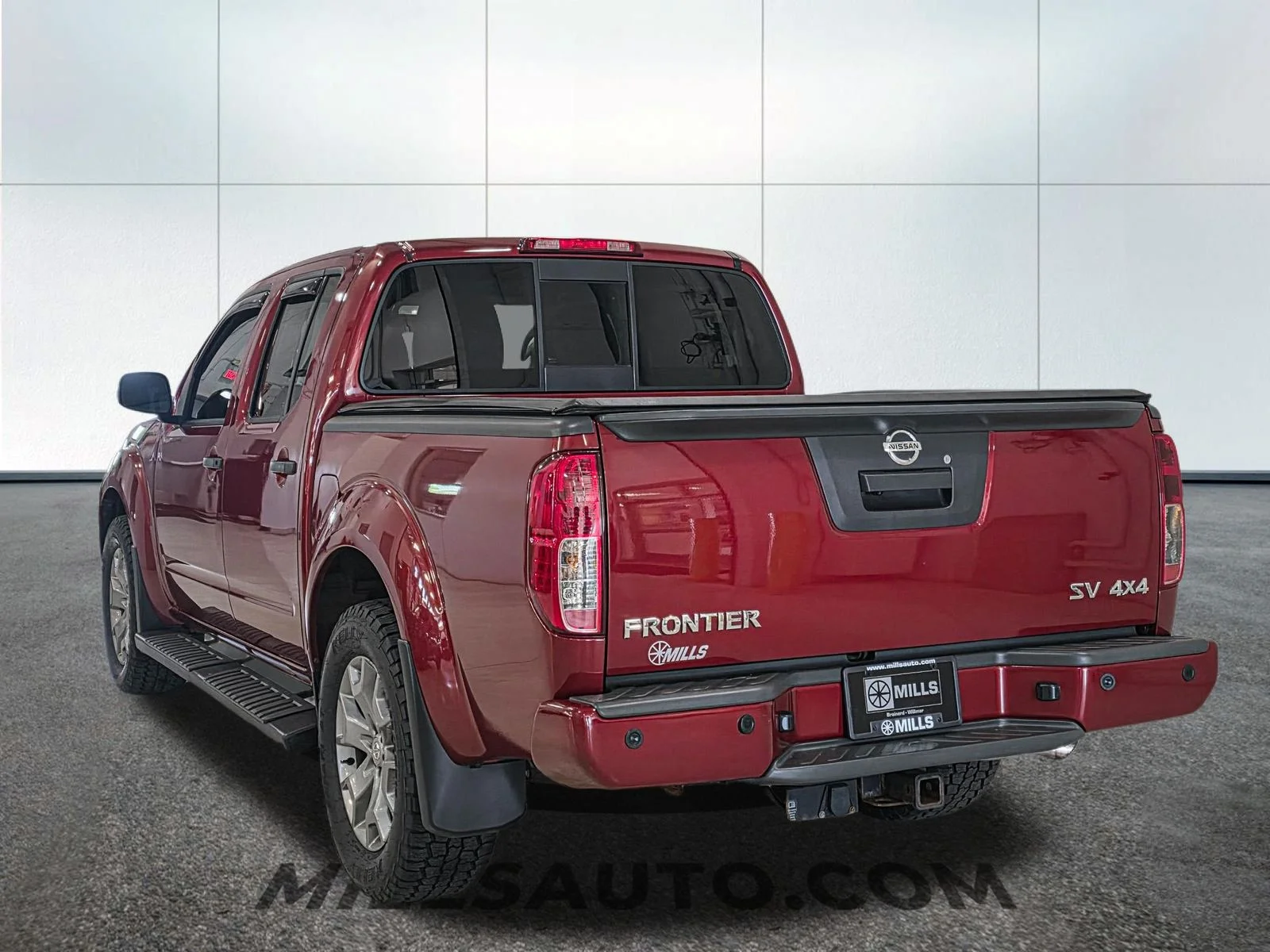 Used 2020 Red Nissan SV image 5