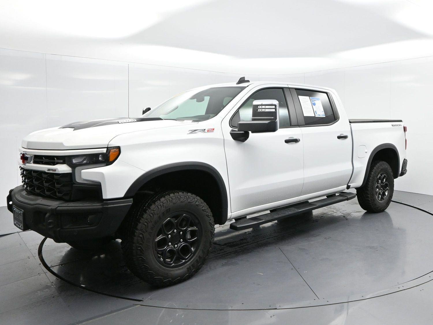 Used 2024 Summit White Chevrolet ZR2 image 3
