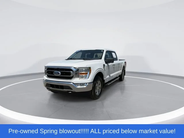 Used 2021 White Ford XLT image 3