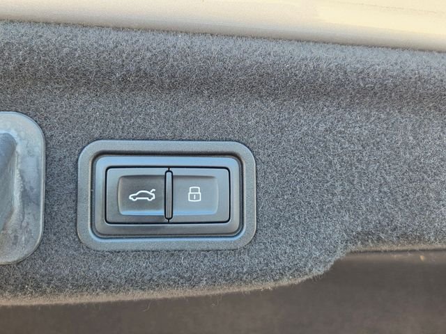 Used 2016 Silver Audi L 4.0T Sport image 29