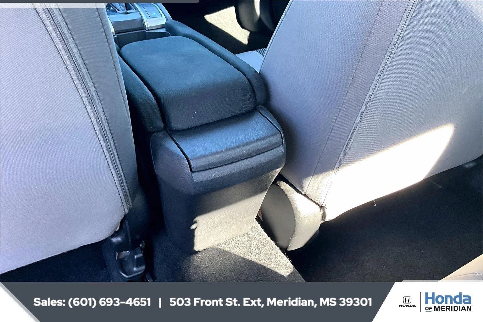 Used 2017  Honda LX image 24
