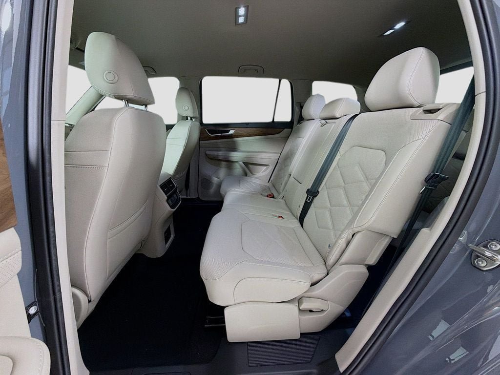 New 2026 Pure Gray Volkswagen 2.0T SE w/Technology 4MOTION image 23