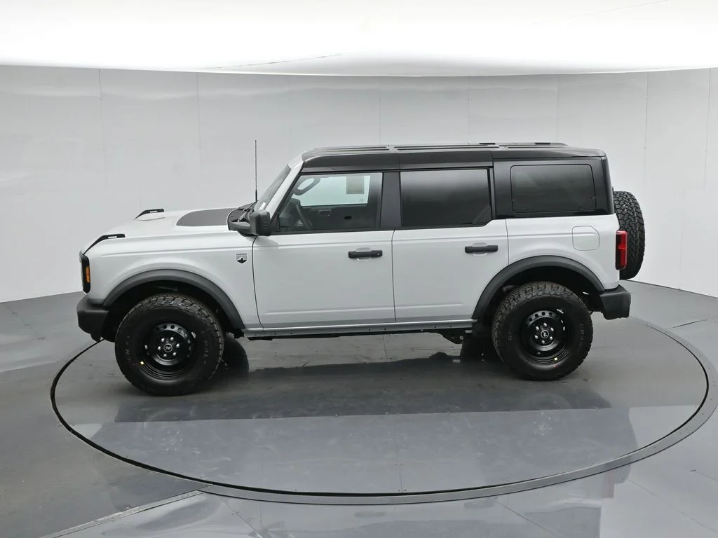 New 2026 Avalanche Gray Ford Big Bend image 37