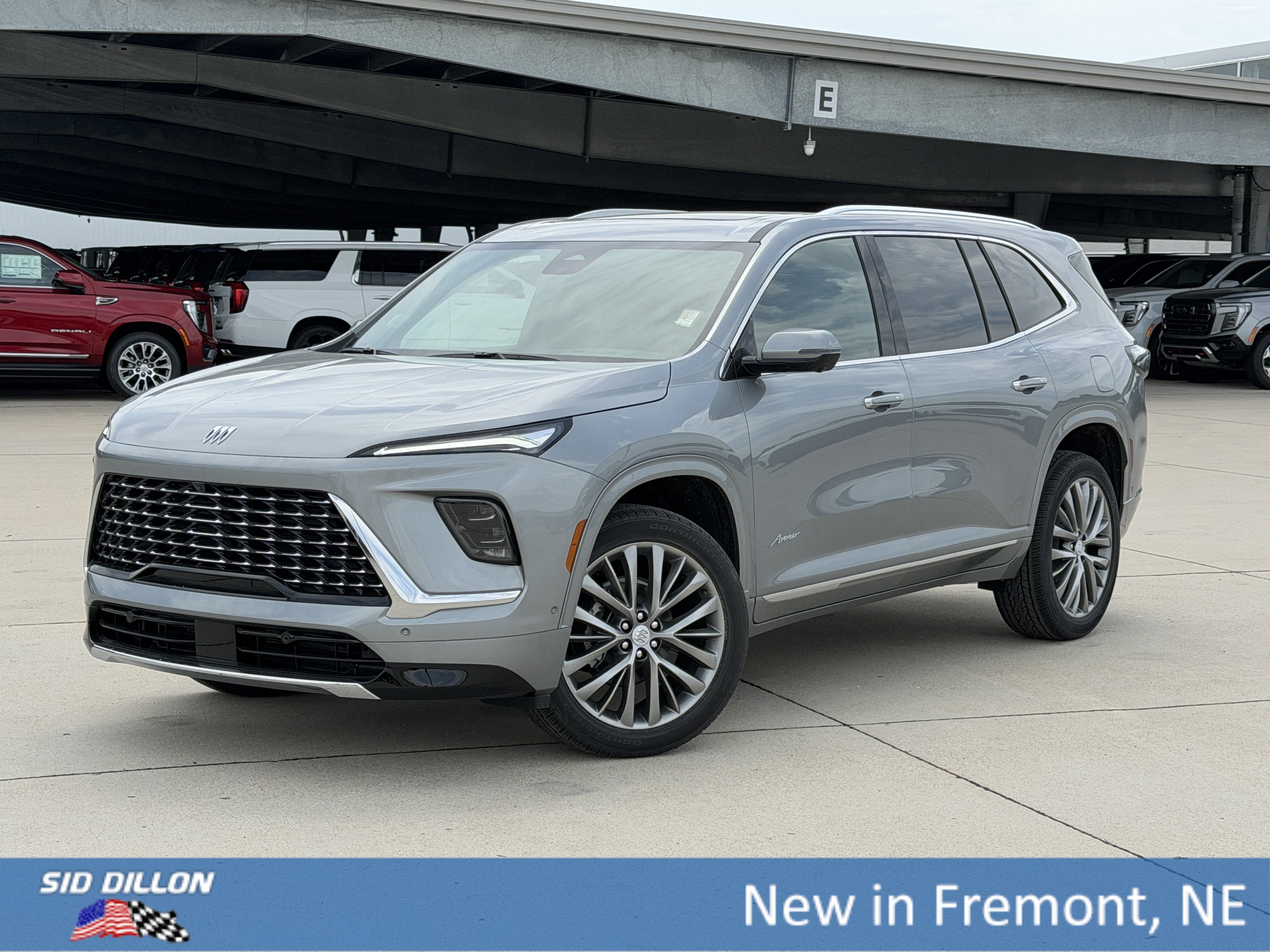 2026 Buick Enclave Avenir AWD's photo