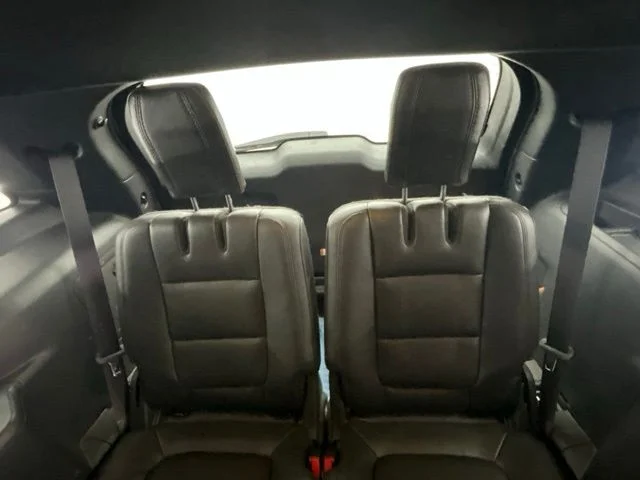Used 2015 Silver Ford XLT image 7