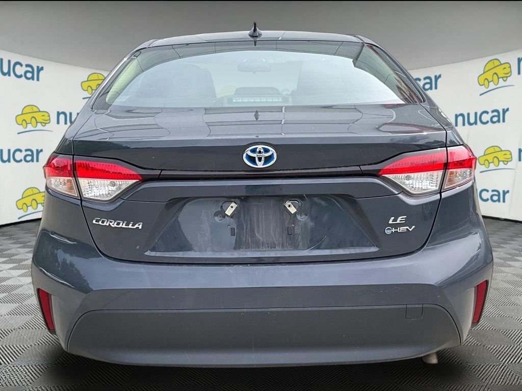 Used 2025 Gray Toyota LE image 3
