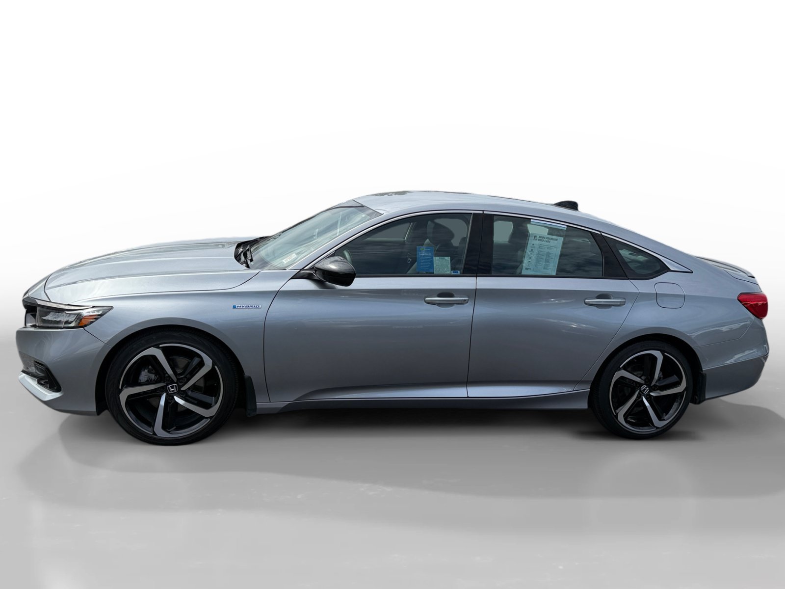 Used 2022 Lunar Silver Metallic Honda Sport image 2