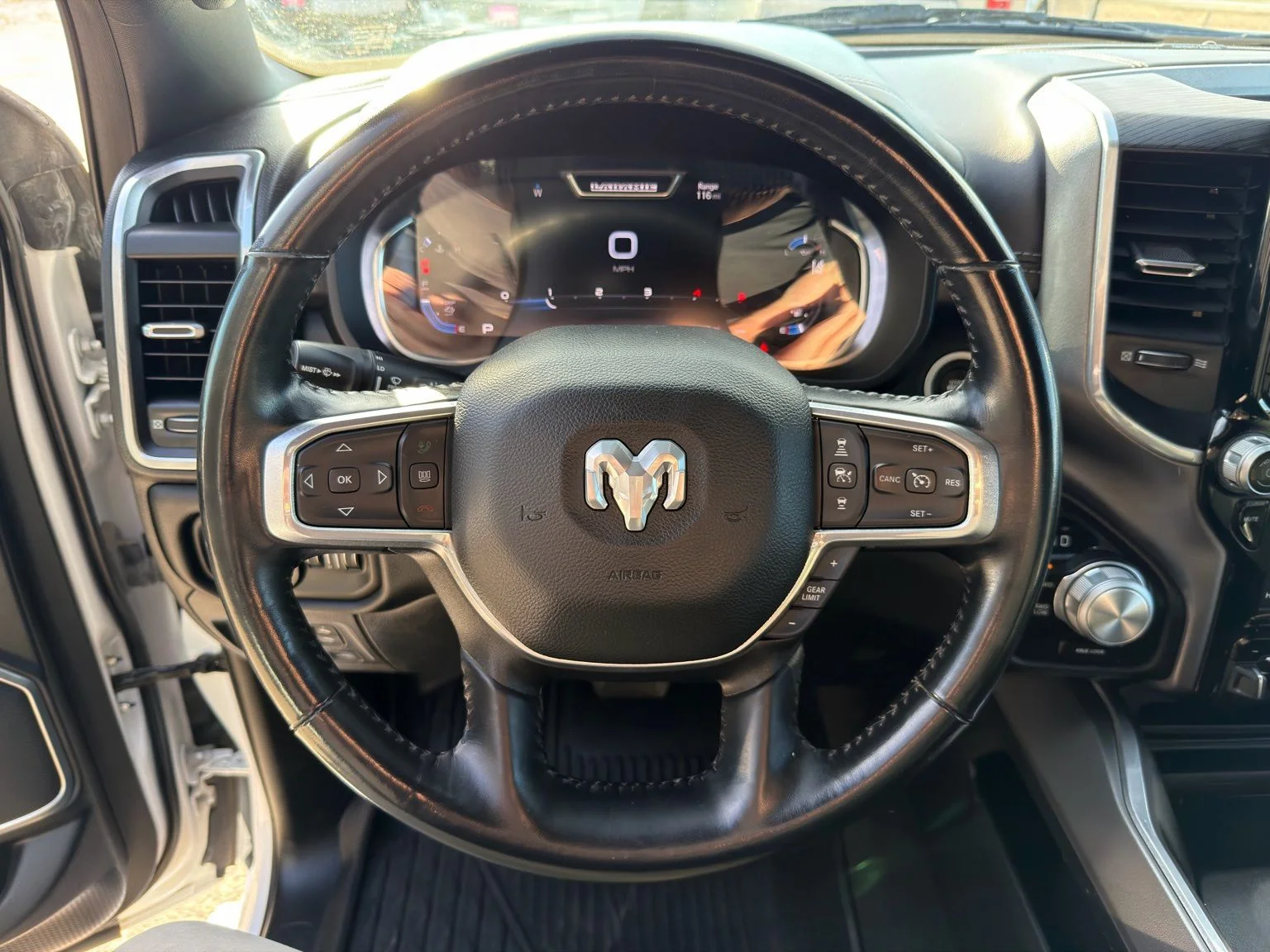 Used 2023 White Ram Laramie image 20