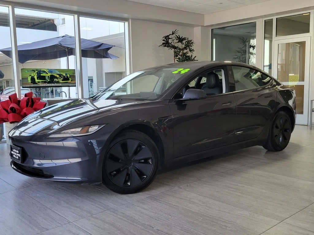 2024 Tesla Model 3 -'s photo