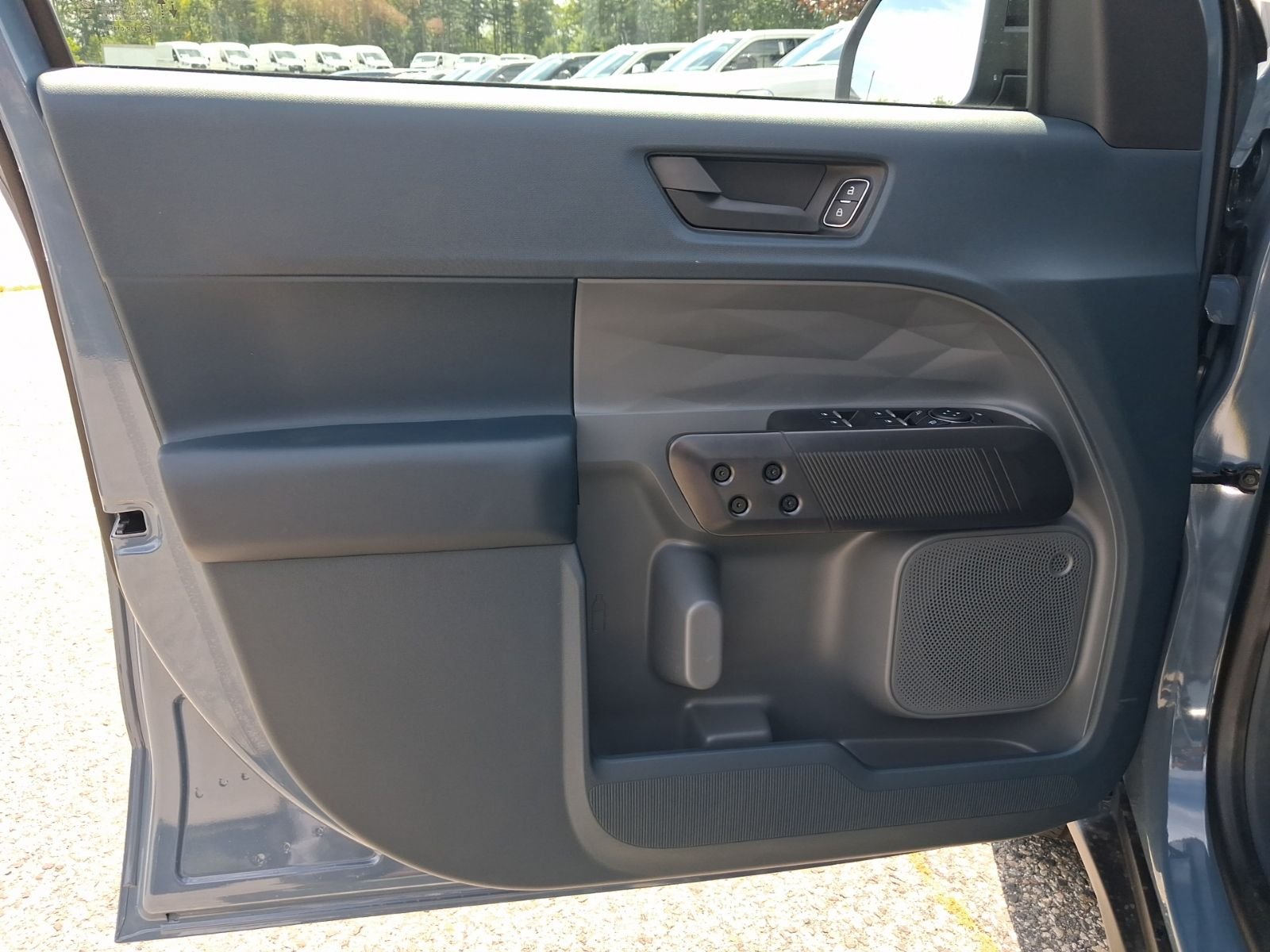 New 2026 Azure Gray Metallic Tri-Coat Ford XLT image 16