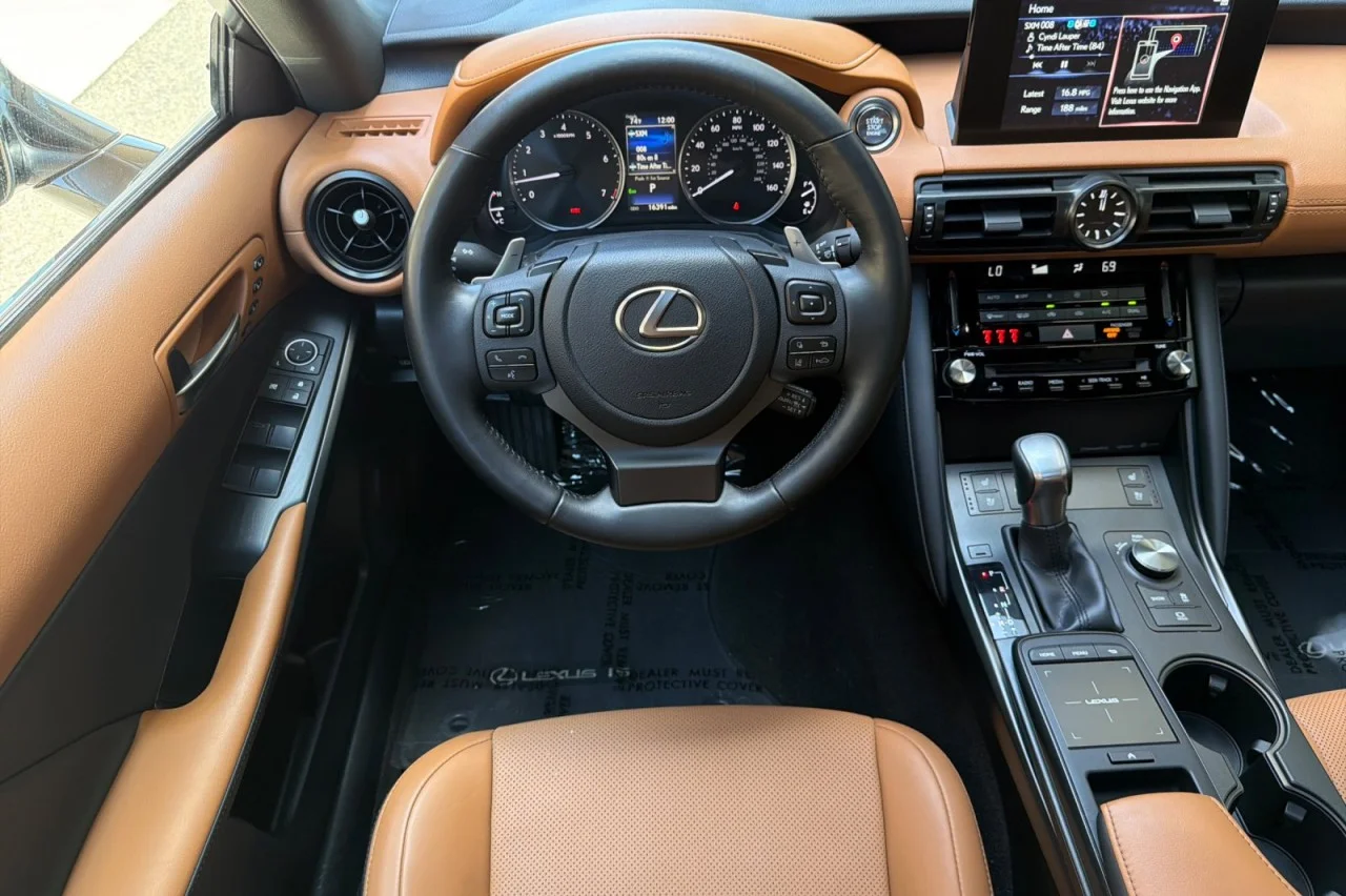 Used 2024  Lexus IS 300 image 13