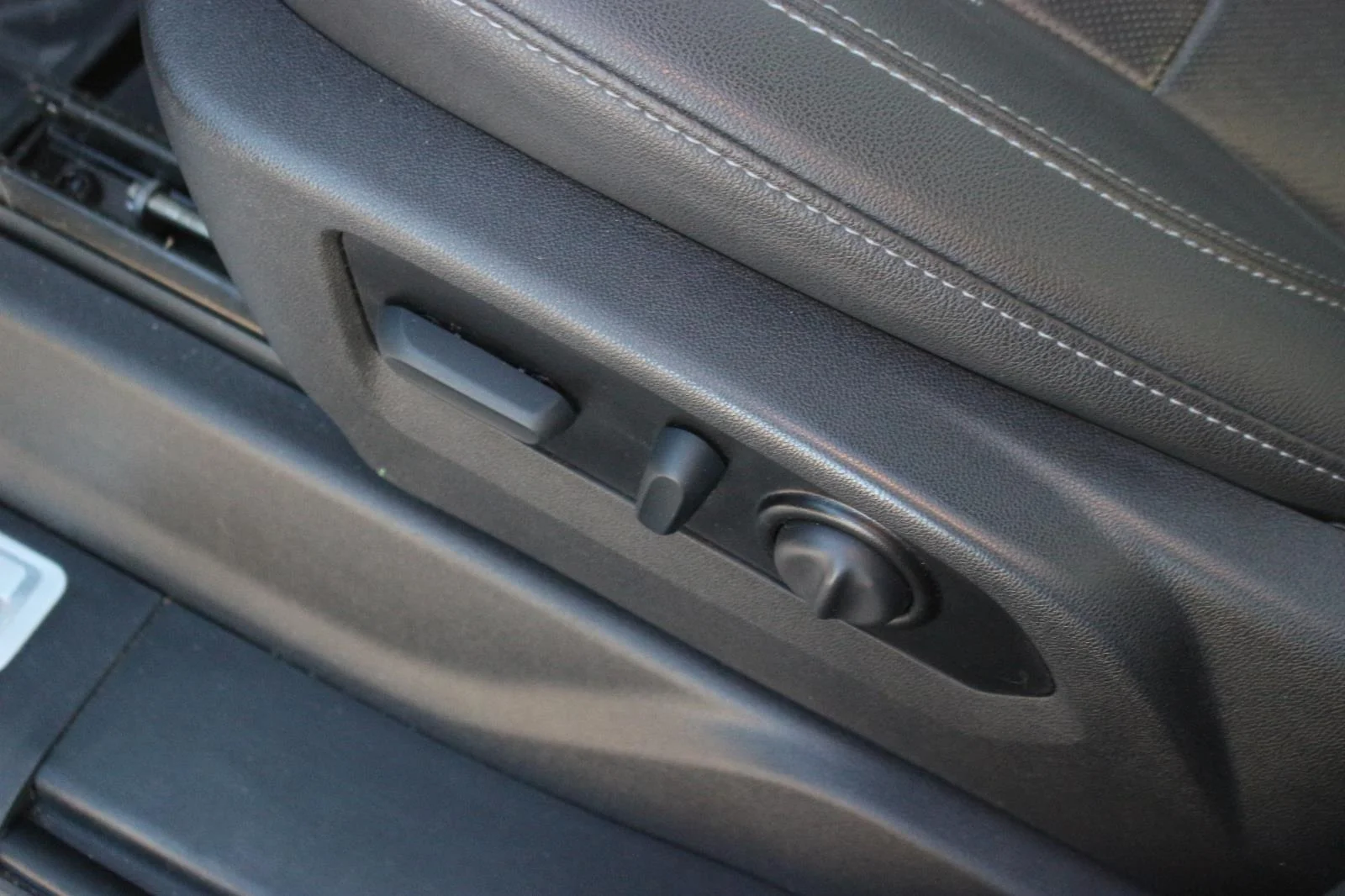 Used 2022 Black Chevrolet LTZ image 19