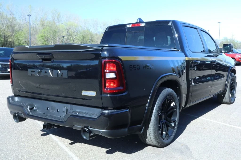 New 2026 Diamond Black Crystal Pearl-Coat Exterior Paint Ram Big Horn/Lone Star image 13