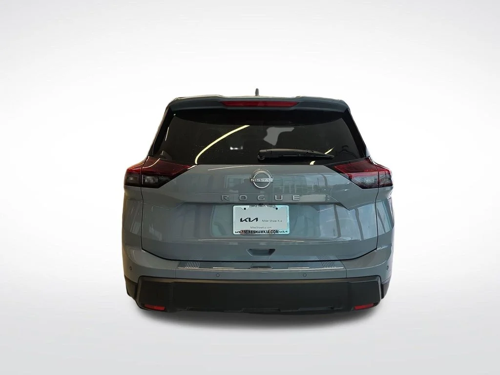 Used 2026 Gray Nissan SV image 5