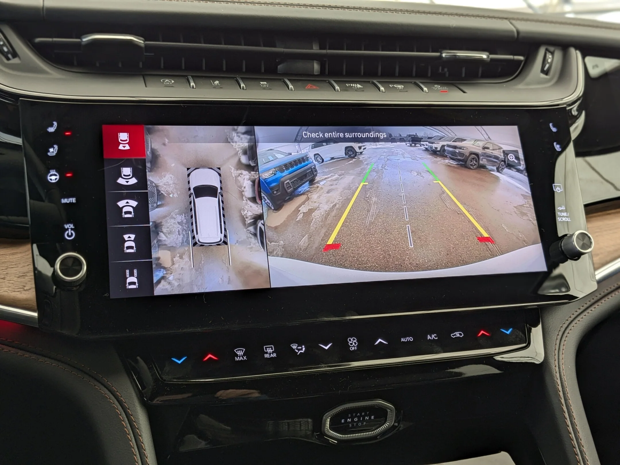 New 2026 White Jeep Summit - - Obsidian Pkg - Palermo Leather - Massage Seats - CommandView Pano Sunroof & More! image 25
