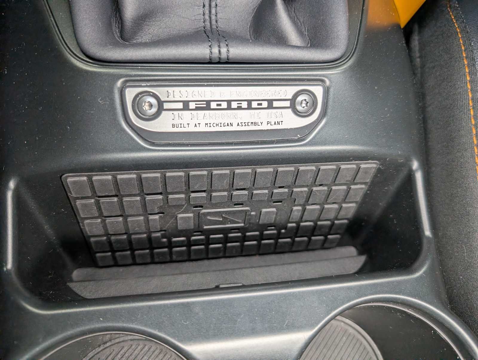 Used 2024 Shadow Black Ford Badlands image 30