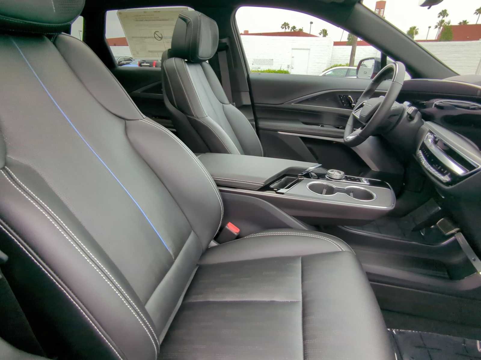 2026 Cadillac LYRIQ V - Photo 28