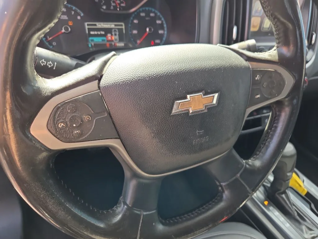 Used 2016 Gray Chevrolet Z71 image 10