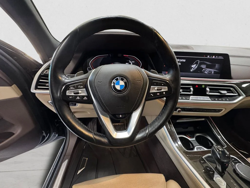 Used 2019 Black BMW xDrive40i image 12
