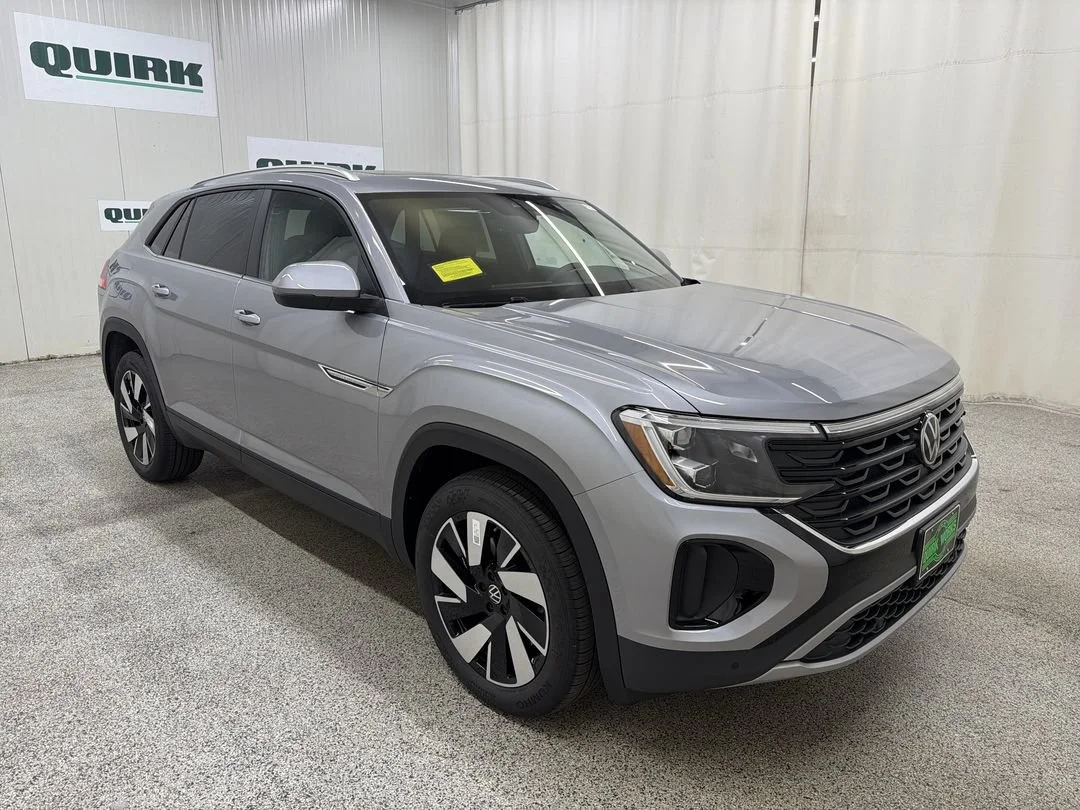 2026 Volkswagen Atlas Cross Sport SE w/Tech