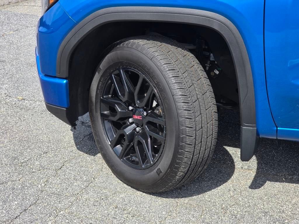 Used 2023 Blue GMC Elevation image 27