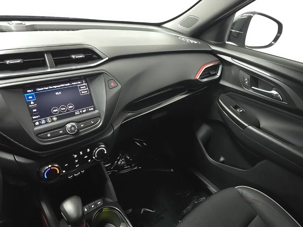 2023 Chevrolet TrailBlazer RS - Photo 25