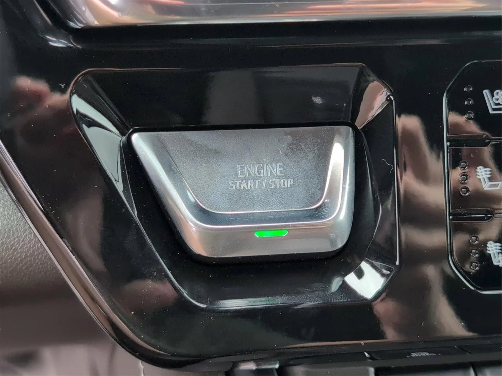 New 2026 Glacier White Tricoat GMC Denali image 22