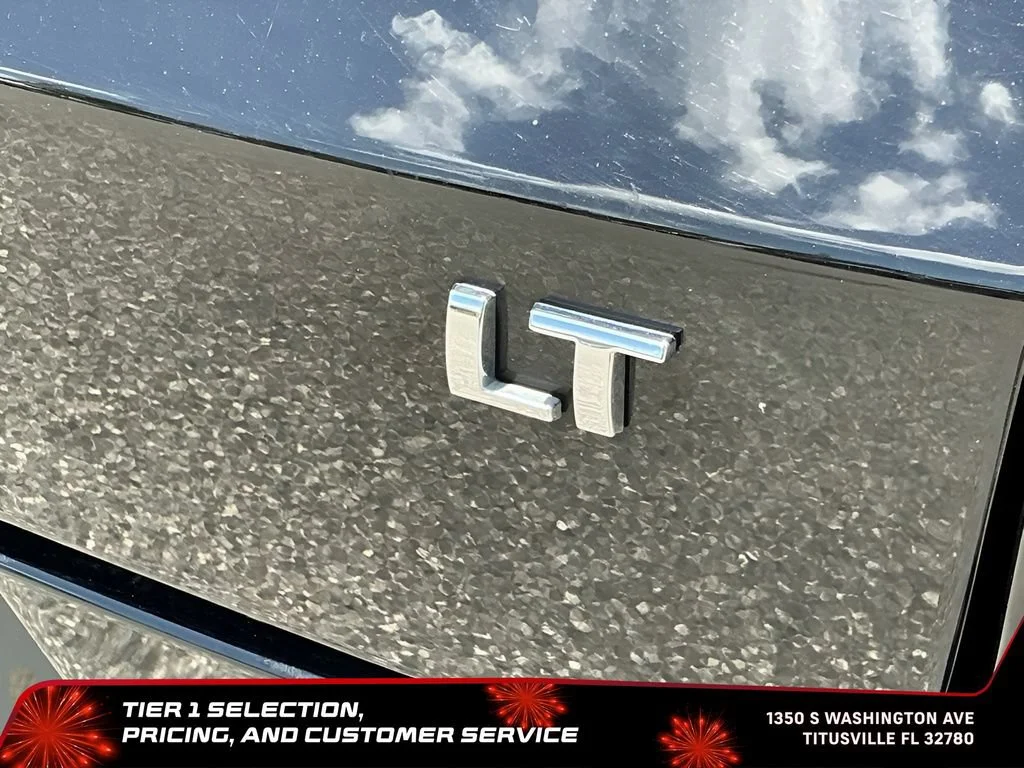 Used 2025 Mosaic Black Metallic Chevrolet LT image 33