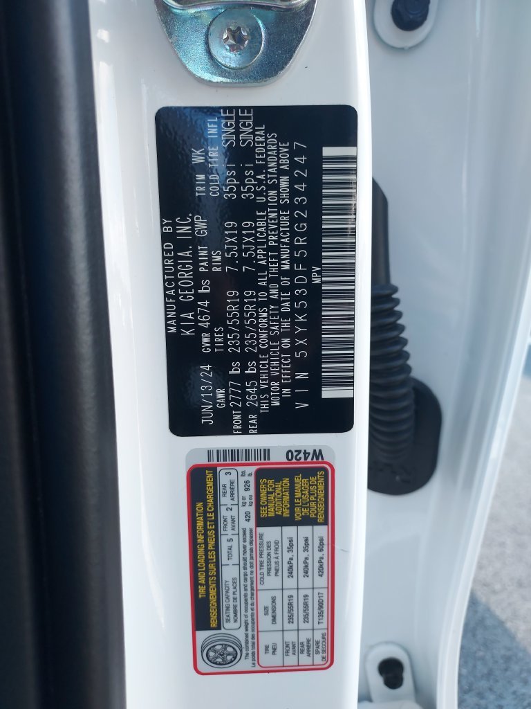 Used 2024 White Kia SX-Prestige image 25