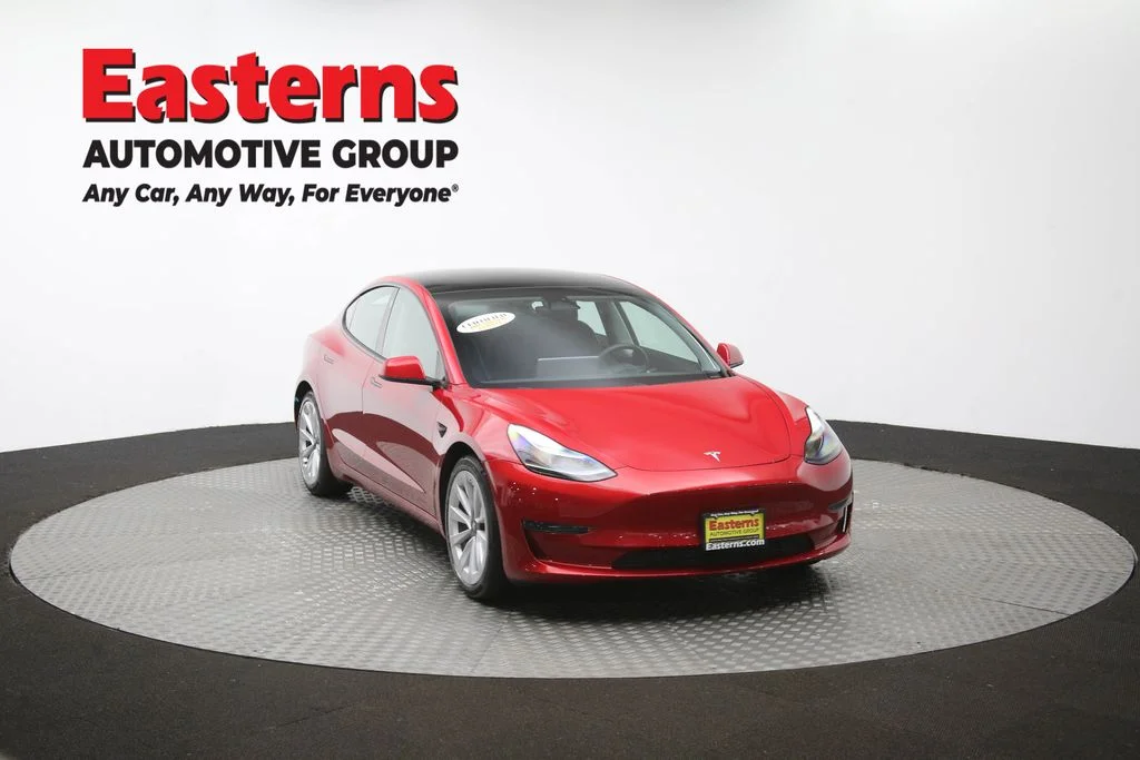 Used 2021 Red Tesla Standard Range Plus image 44