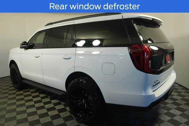 New 2026 Oxford White Ford Platinum® image 18