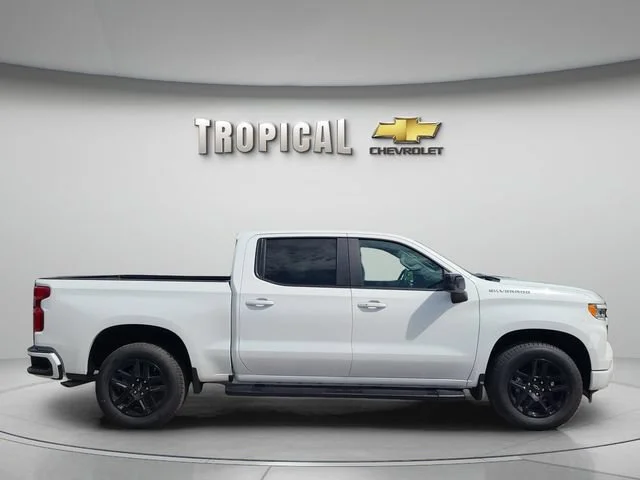 New 2026 Summit White Chevrolet RST image 6