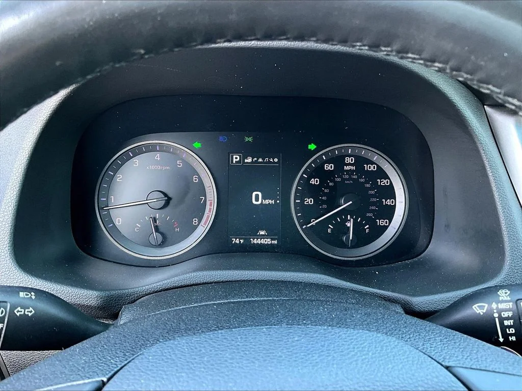 Used 2018 Silver Hyundai Limited image 13